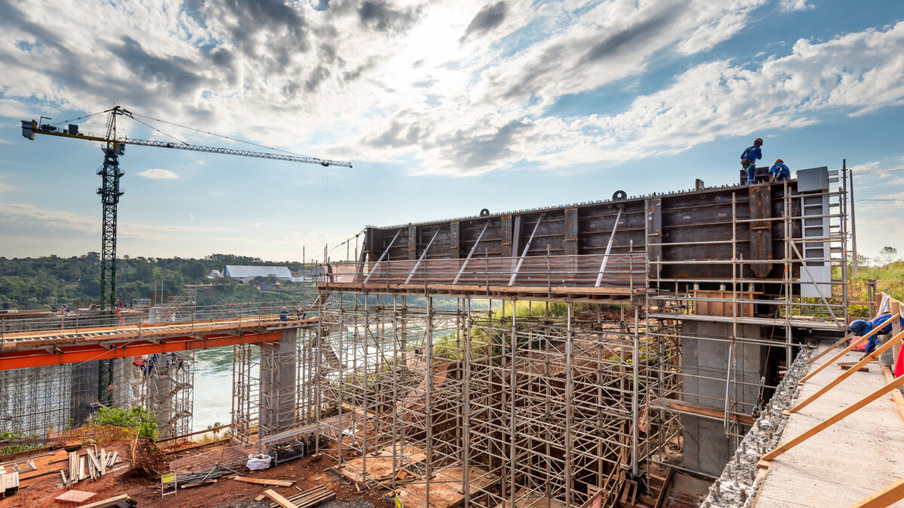 Segunda Ponte: financiada pela Itaipu, metade da obra já deverá estar pronta até o final do ano