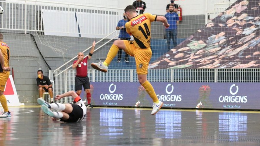 Magnus derrota o Corinthians e conquista invicto o título da Liga Nacional de Futsal