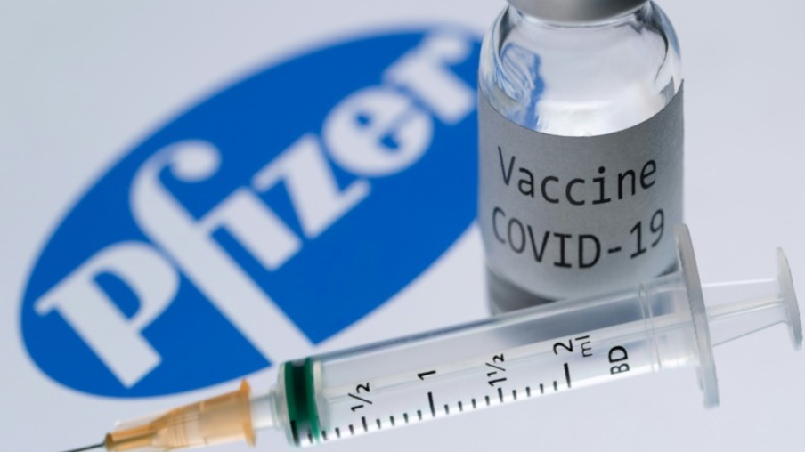 Aprovação de vacina pode ajudar a reduzir restrições no Reino Unido