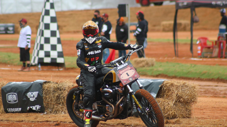 Bandeirada: Motocross completa 50 anos no Brasil