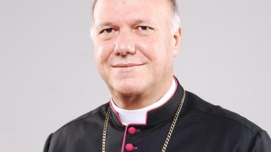Arquidiocese atualiza quadro clínico do arcebispo Dom Mauro