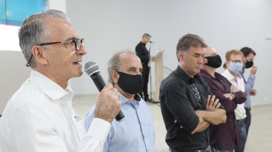 Paranhos anuncia Luiz Ernesto como novo secretário de Cultura e Esportes de Cascavel