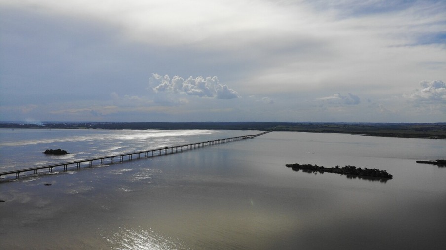 24.03.2021 - Visita do grupo tecnico  da nova ferroeste  ao ponte de Guaíra
 Foto Gilson Abreu/AEN
