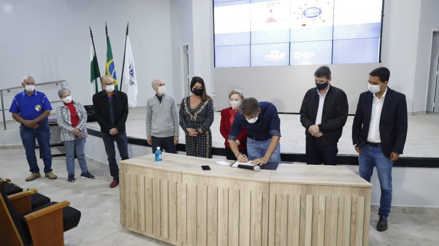 Cascavel formaliza repasse de R$ 5 milhões para entidades assistenciais
