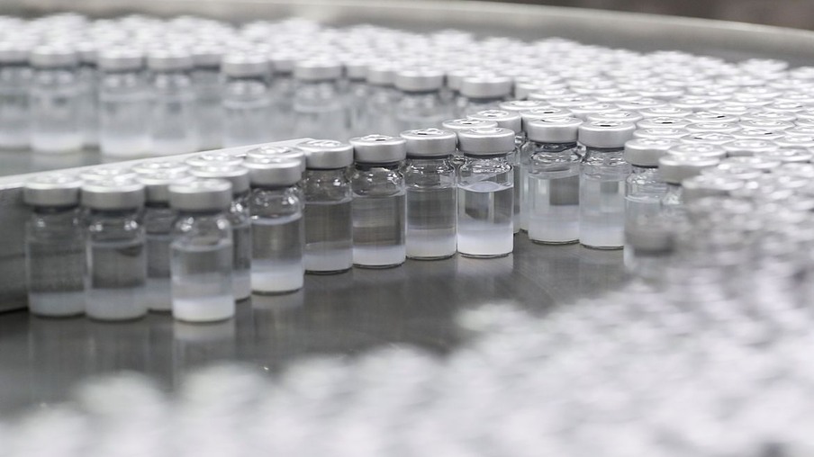 Vials containing CoronaVac, Sinovac's vaccine against the coronavirus disease (COVID-19), are seen at Butantan biomedical production center in Sao Paulo, Brazil January 22, 2021. REUTERS/Amanda Perobelli