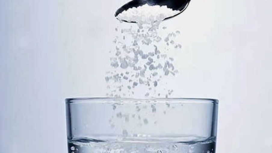 O poder do copo de água com sal