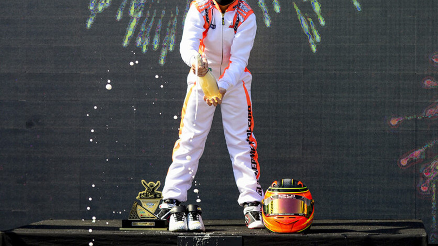 Guilherme Moleiro é campeão da Cadete no paranaense de Kart