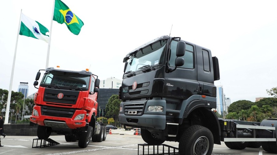 TatraBras apresenta caminhões que serão fabricados no Paraná