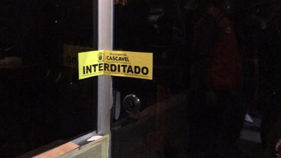 Fiscalização fecha festa clandestina com 150 pessoas em Cascavel