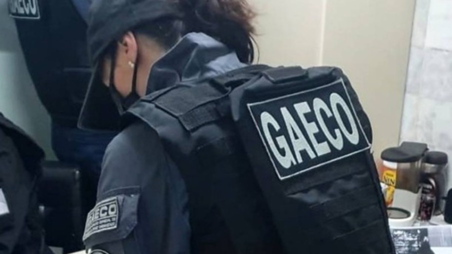 Gaeco cumpre mandados de busca em endereços de policiais militares investigados em Goioerê