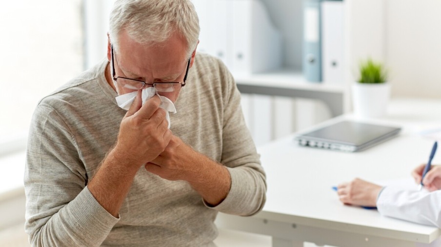 Saiba como tratar as alergias desencadeadas pelo frio