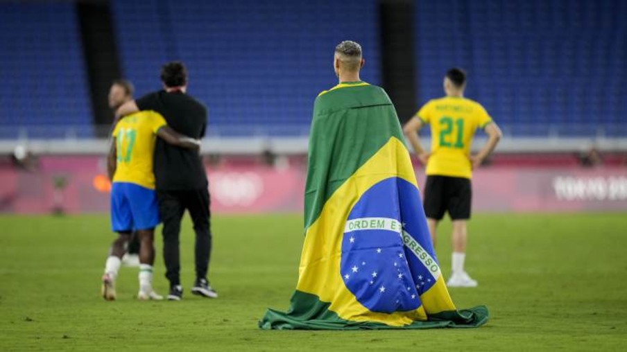 Brasil derrota Espanha e conquista bicampeonato olímpico no futebol masculino