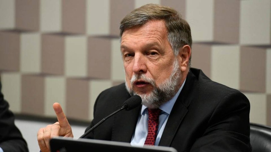 Coluna ADI pelo Paraná: Reforma tributária, redução da crise e divulgação de dados