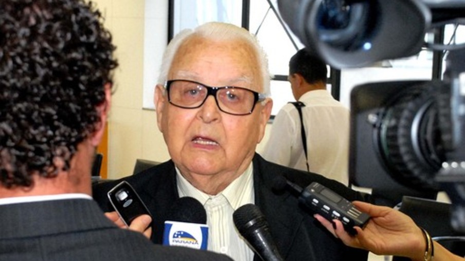 Morre o ex-governador do Paraná Emílio Hoffmann Gomes, aos 96 anos