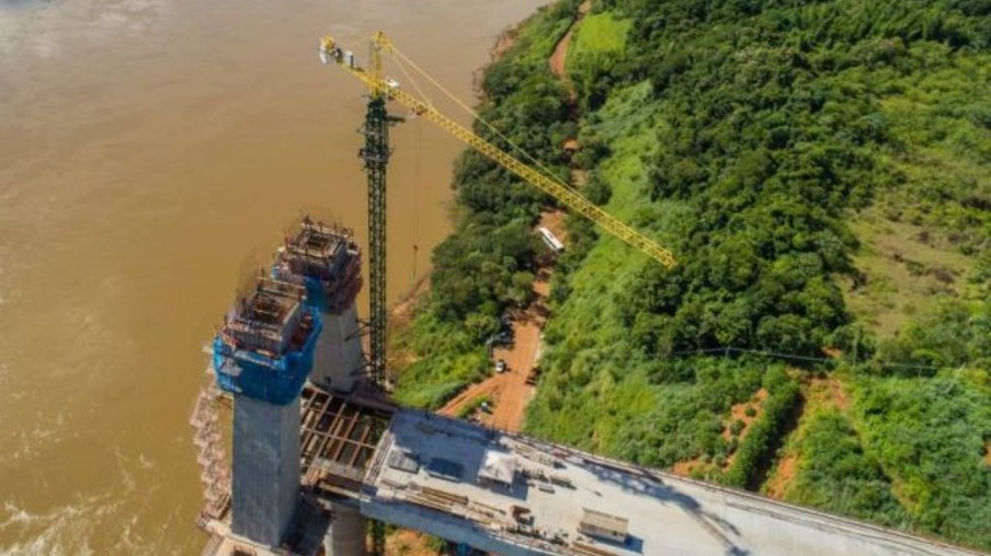Foz do Iguaçu e Presidente Franco se unem para manter o nome da Ponte da Integração