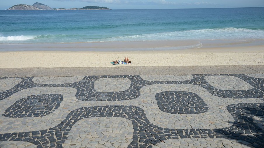 Cal��da Praia de Ipanema, na zona sul do Rio de Janeiro