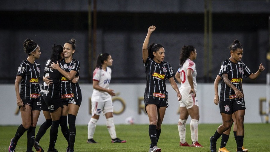 Corinthians goleia e está na decisão da Libertadores Feminina