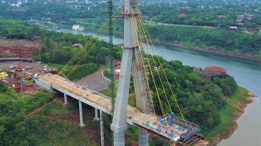Obras da Ponte da Integração Brasil-Paraguai atingem 73% de execução