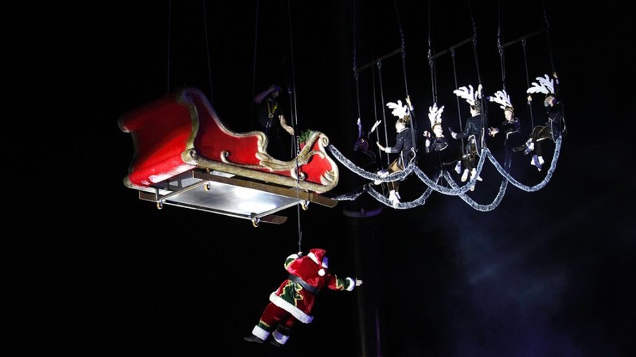 Espetáculo “Encantamento de Natal: a Ponte Mágica” traz magia a dois palcos em Foz do Iguaçu