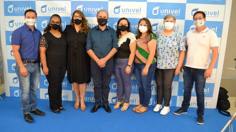 Univel realiza projeto de extensão que ensina a língua portuguesa para imigrantes