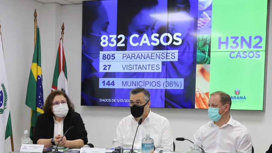 O secretário estadual de Saúde, Beto Preto, atende a imprensa nesta quarta-feira (12),  para falar sobre o cenário da pandemia de Covid-19, com evolução de casos nos últimos boletins - Curitiba, 12/01/2022 - Foto: Geraldo Bubniak/AEN