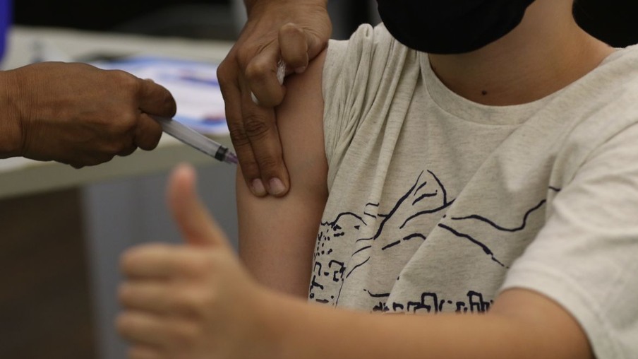 Cascavel abre vacinação das crianças com mais de 7 anos