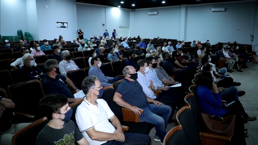 Audiência pública debate revitalização das avenidas Carlos Gomes e Rocha Pombo
