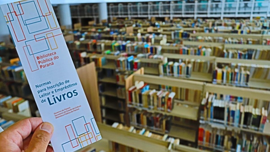 Biblioteca Pública do Paraná. 02-2021