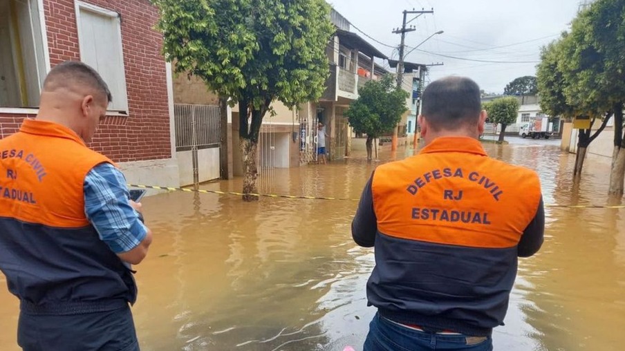 Chuvas em Petrópolis deixam pelo menos 34 mortos