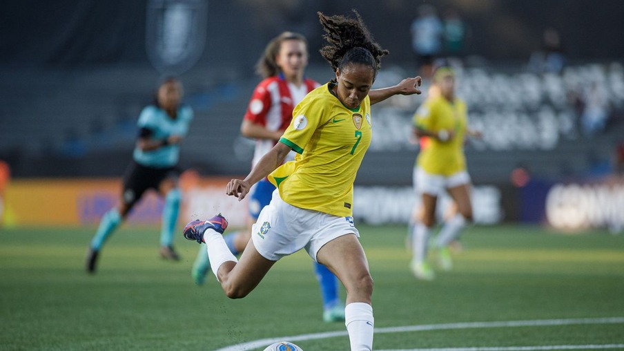 Brasil volta a golear e avança no Sul-Americano sub-17