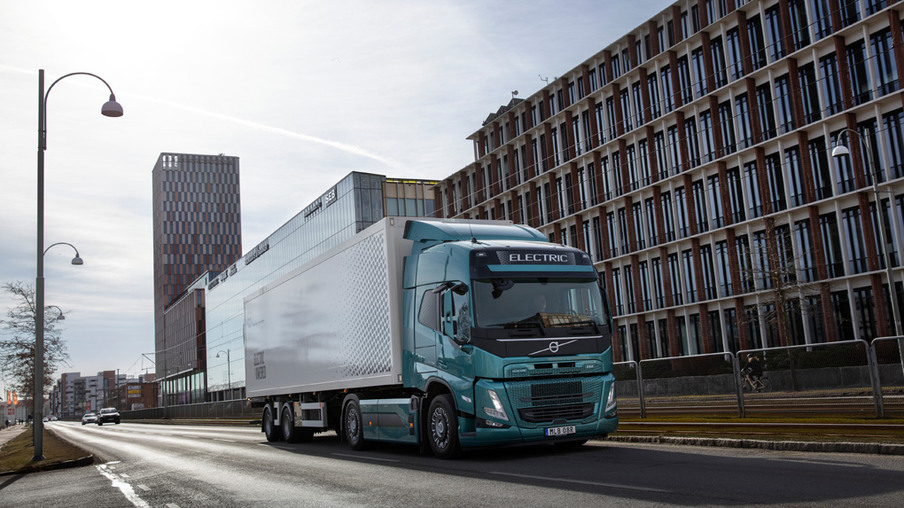 Volvo fabricará caminhões com aço livre de fósseis