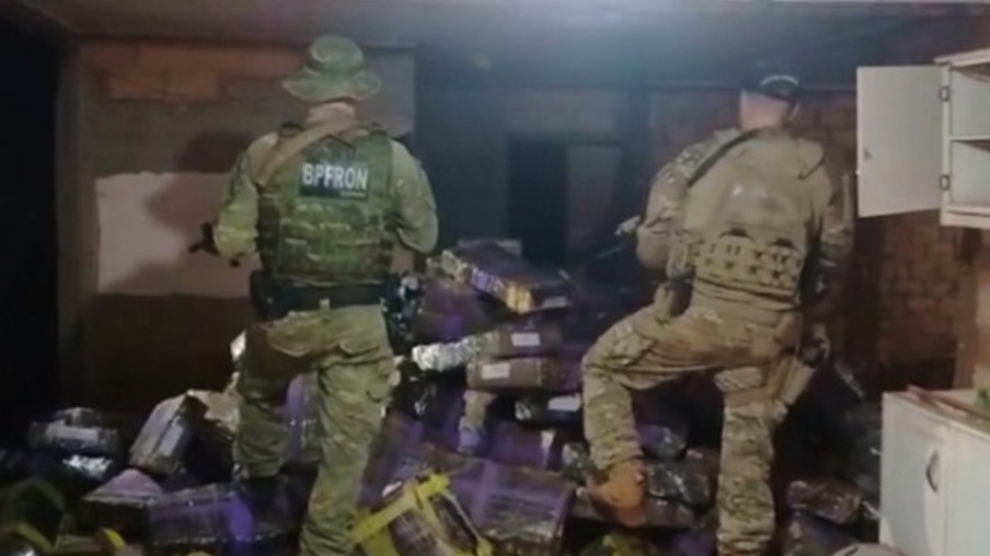 BPFRON e Polícia Federal apreendem 2,8 toneladas de drogas em Santa Helena
