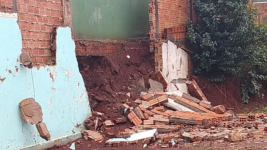 Defesa Civil realizou sete atendimentos por conta da forte chuva registrada em Cascavel