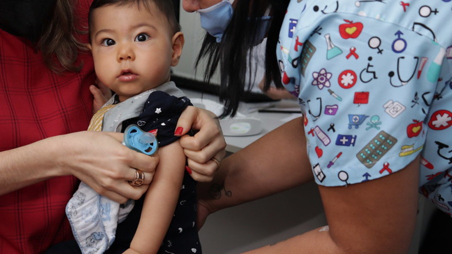 Quase 6 mil doses de vacinas foram aplicadas em Foz do Iguaçu no Dia D