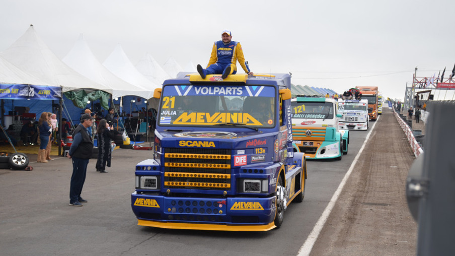 Fórmula Truck tem Agostini e Luís Rampon como líderes