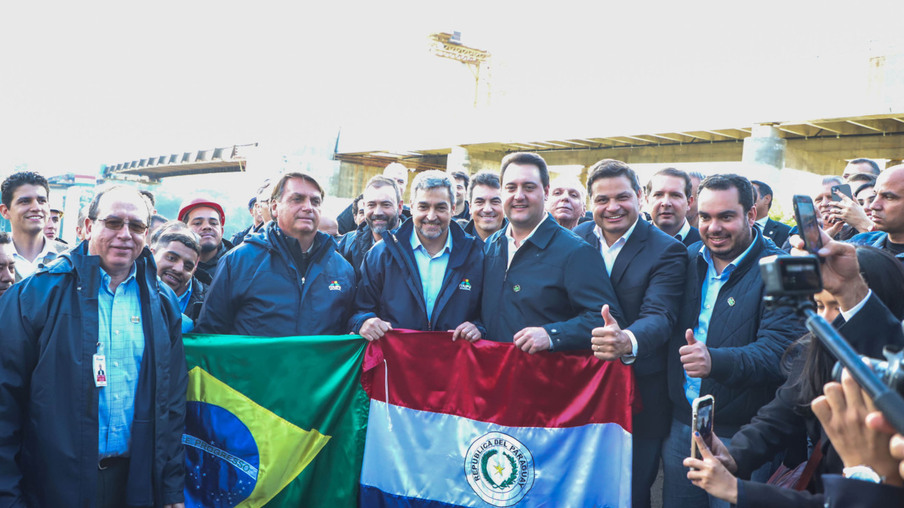 Além da energia, Itaipu “toca obras”, diz Jair Bolsonaro em Foz do Iguaçu