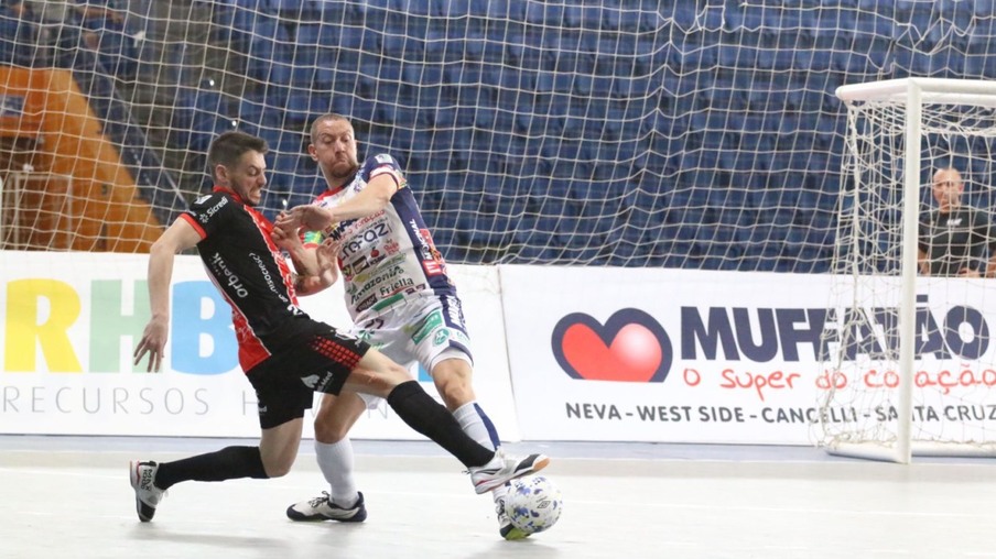 Na despedida de Carlão, Cascavel Futsal empata com Joinville e mantém vice-liderança