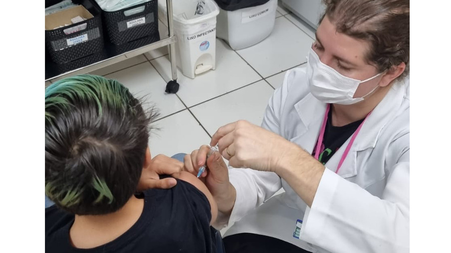 Campanha de vacinação nas escolas ainda em discussão em Cascavel