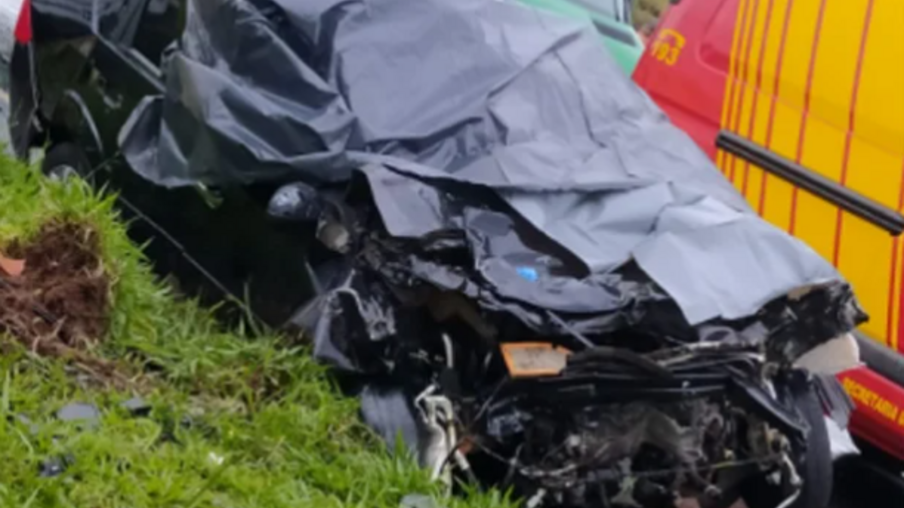 Veículo com placas de Cascavel se envolve em acidente e duas pessoas morrem  