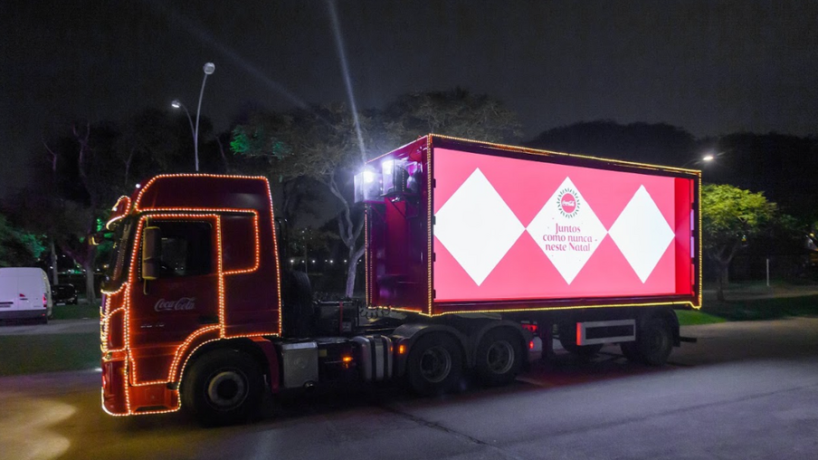 Caravana Iluminada de Natal da Coca-Cola passa por Cascavel nesta terça-feira