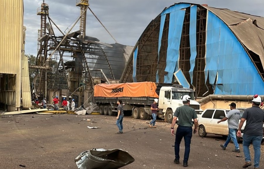 Explosão em silos C.Vale