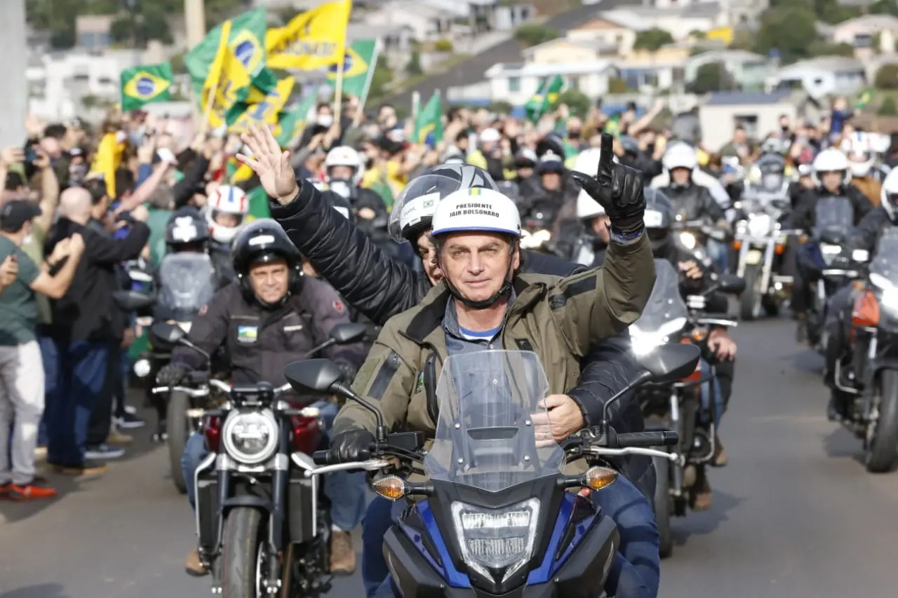 Presidente Jair Bolsonaro deve participar de motociata em Maringá