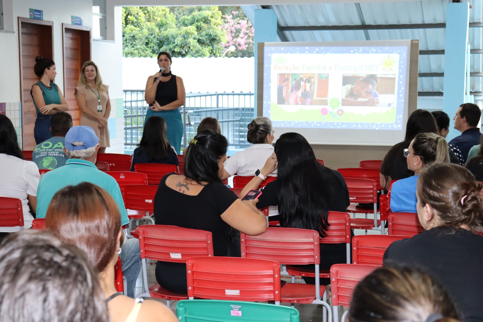 Evasão Escolar: Equipe leva informação às famílias dos alunos da Rede Municipal de Ensino