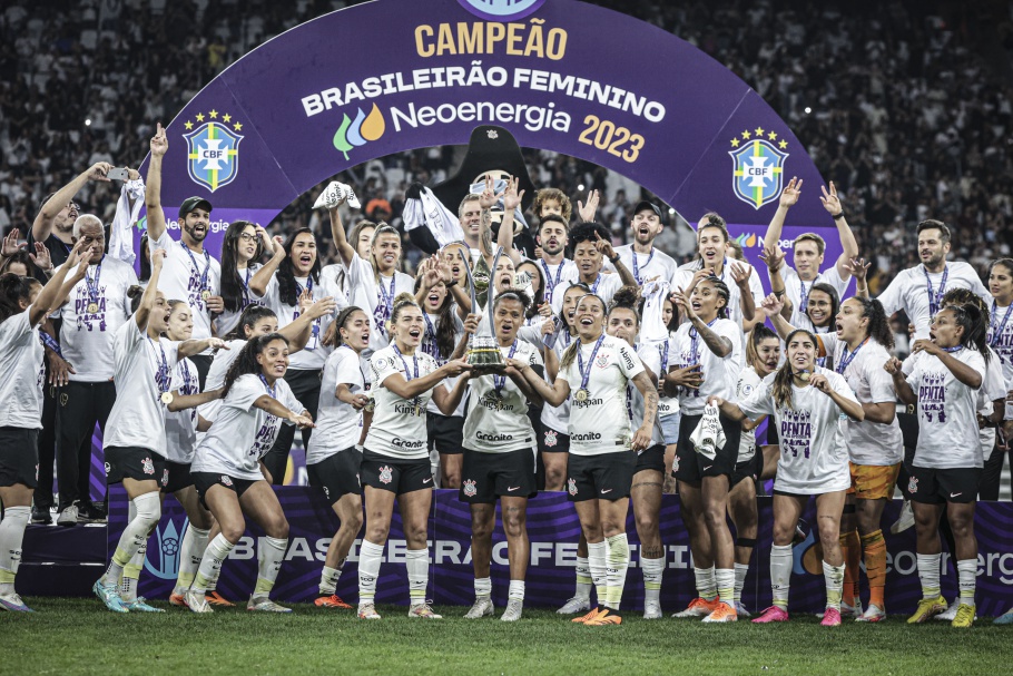 Brasileirão Feminino abre temporada