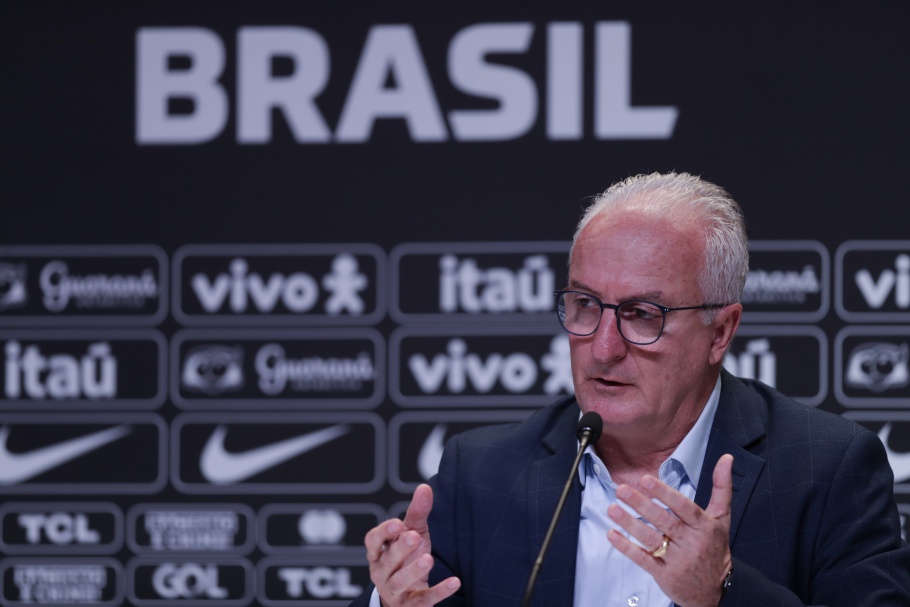 Seleção Brasileira: com novidades, Dorival Jr anuncia lista de convocados