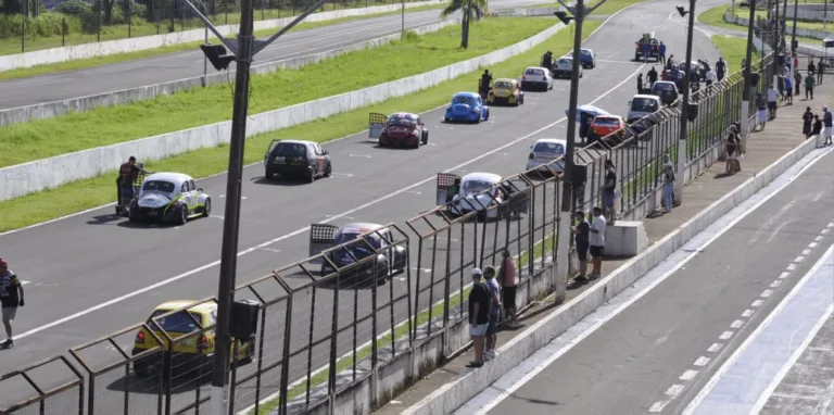 A programação da 2ª etapa do Metropolitano de Londrina será neste sábado e domingo no Autódromo Internacional Ayrton Senna - Foto: Daniel Procópio/Divulgação