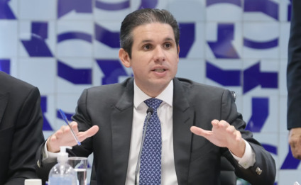Entenda a crítica de Hugo Motta à interferência do Judiciário na política e como isso afeta a segurança jurídica no Brasil  - Foto: Reprodução