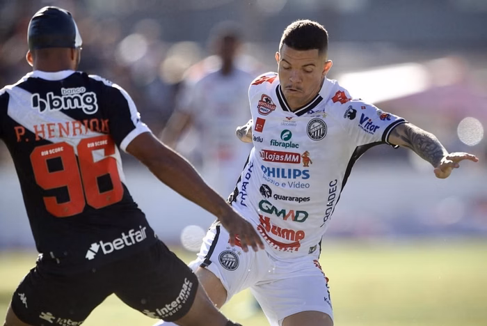 Descubra como foi o jogo entre Operário e Vasco na Copa do Brasil. Empate no estádio Germano Krüguer em grande estilo - Foto: Operário 