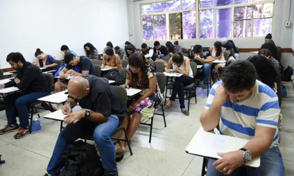 Saiba tudo sobre o Encceja 2025. O prazo de inscrição termina nesta sexta-feira e as provas serão em 3 de agosto - Foto: Divulgação/ MEC Saiba tudo sobre o Encceja 2025. O prazo de inscrição termina nesta sexta-feira e as provas serão em 3 de agosto - Foto: Divulgação/ MEC